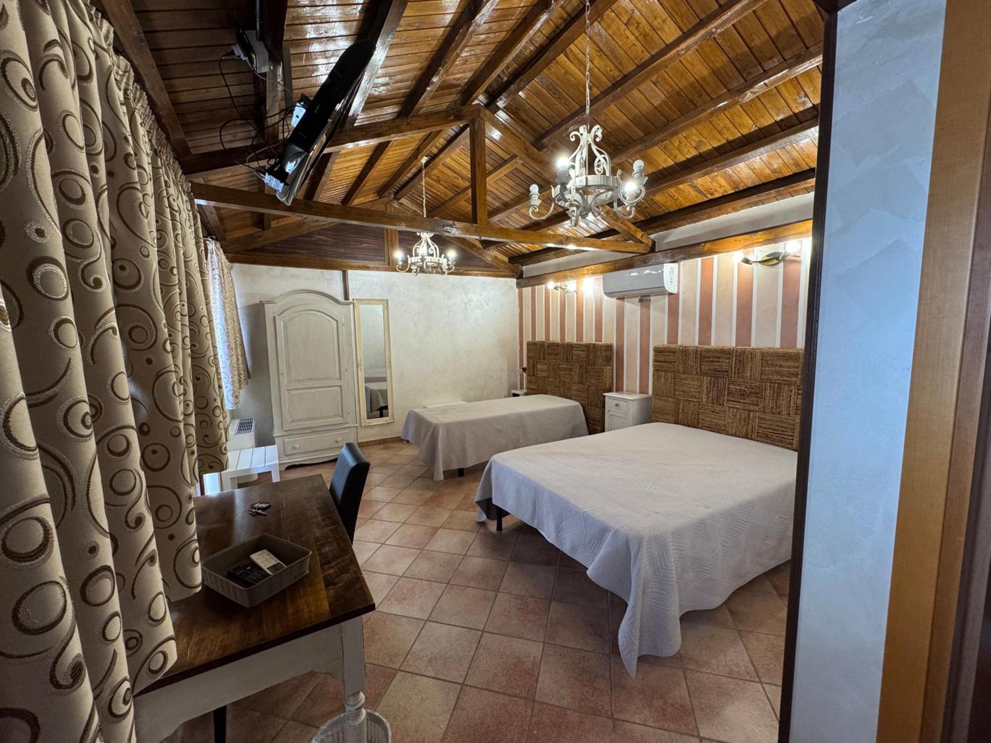 B&B Oasi Di Mamma Clara Latina Exteriér fotografie